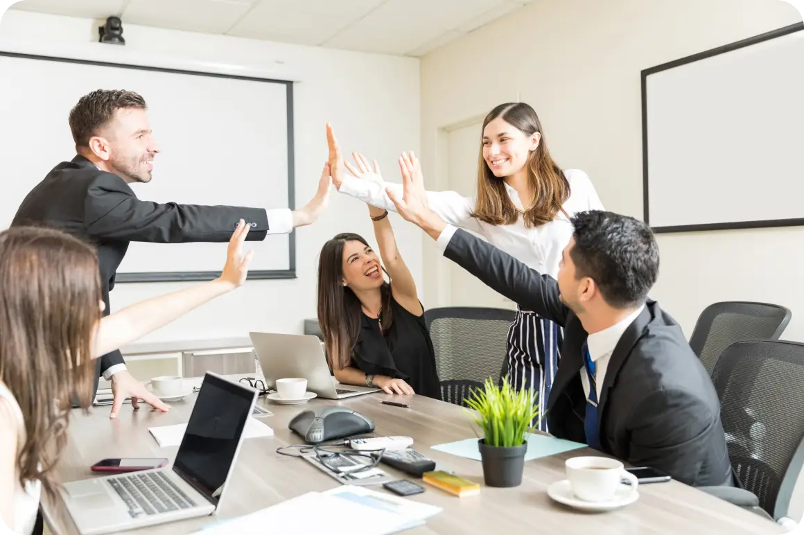 Consultoría de negocios de Sentipensante para empresas y universidades